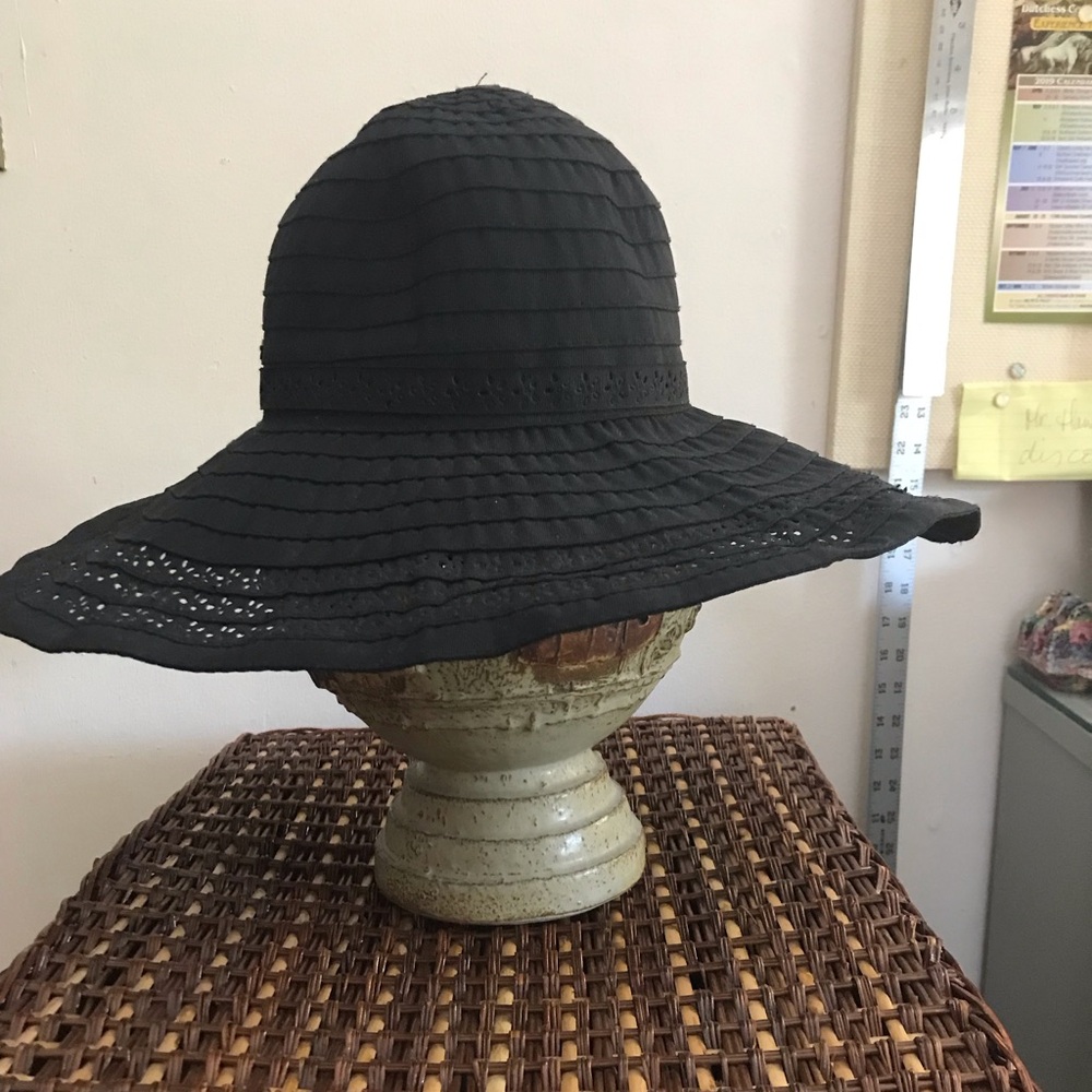 Sun N’ Sand Ribbon wide brim sun hat